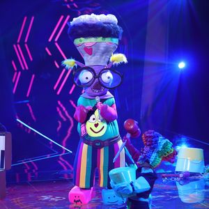 Erster "The Masked Singer"-Exit: Dieser Promi war Brilli