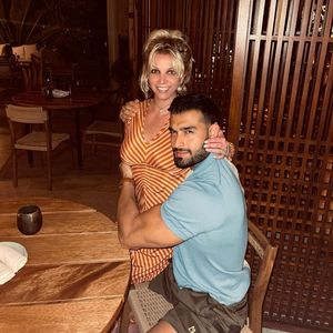 Britney Spears und Sam Asghari trotzen Drama mit Liebes-Post