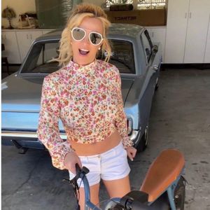 Nach Messertanz-Drama: Britney Spears fliegt auf Privatinsel