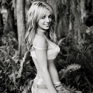Britney Spears teilt weiteres Throwback-Pic auf Social Media