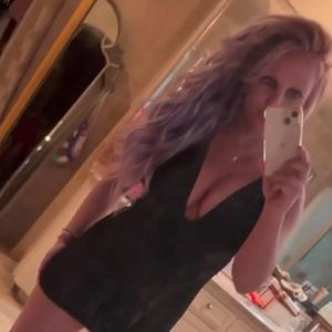 Neuer Look: Britney Spears begeistert mit ihrer lila Mähne!