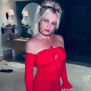 Britney Spears' kurioses Video löst erneut Sorgen aus