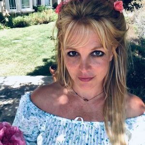 Seitenhieb gegen die Familie: Britney kündigt neue Musik an!