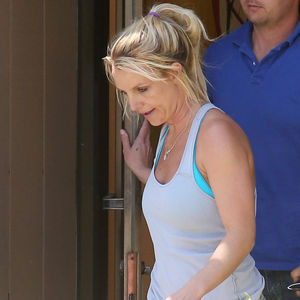 Miley Cyrus: Neuer Song mit Britney Spears?