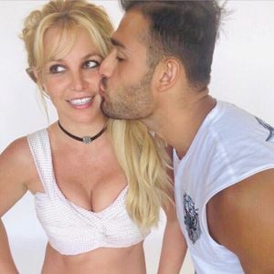 Inoffizielle Doku: Freund Sam steht hinter Britney Spears