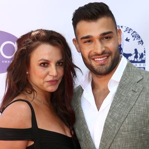 Sam Asghari äußert sich zu Britney Spears' wildem Messertanz
