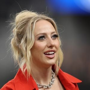 Dreifachmama Brittany Mahomes begeistert bei Bikini-Shooting