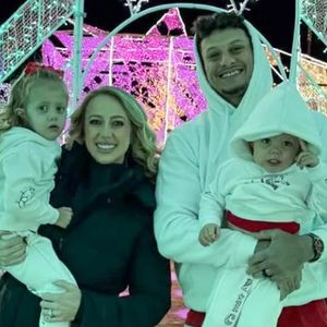 Brittany und Patrick Mahomes verbringen eisige Familienzeit