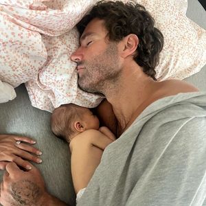 Erste Fotos: Brody Jenner zeigt sein neugeborenes Baby!