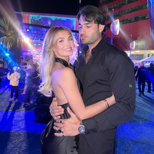 Sam Asghari zeigt sich an Neujahr verliebt mit seiner Brooke