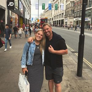 "Herz gebrochen": Shane Warnes Tochter Brooke trauert um ihn