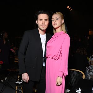 Brautkleid, Kuss, Gäste: Das war Brooklyn Beckhams Hochzeit!