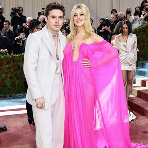 Brooklyn Beckham & Nicola: Erster Ehe-Auftritt auf Met Gala