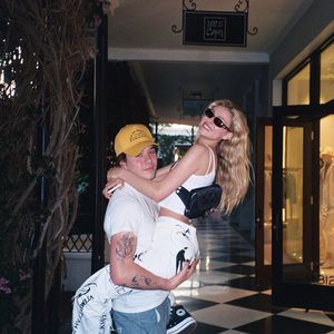 Hand in der Hose: Brooklyn Beckham fummelt mit Freundin