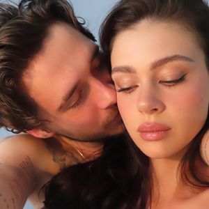 Brooklyn Peltz-Beckham widmet Nicola süßen Geburtstagspost