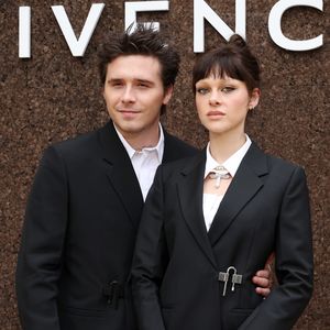 Süß: Brooklyn Peltz Beckham macht seiner Nicola neue Nägel