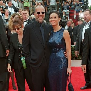 Fangirl? Emma teilt Bild von Bruce Willis und Demi Moore