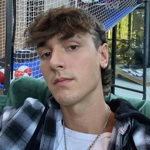 TikTok-Star Bryce Hall stellt Einbrecher auf seinem Anwesen