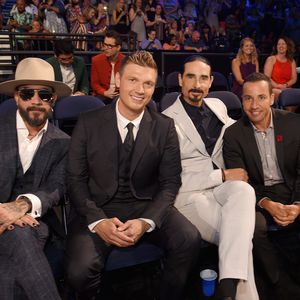Rührend: Backstreet Boys holen ihre Frauen auf die Bühne