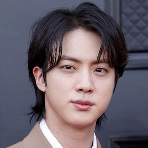 K-Pop-Fans besorgt: Der BTS-Star Jin muss an die Front!
