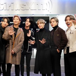 Dann treten die restlichen BTS-Stars ihren Wehrdienst an!