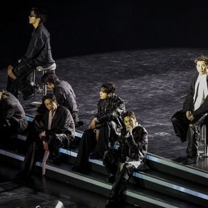 Fans toben: Komiker entschuldigt sich für Witz bei BTS