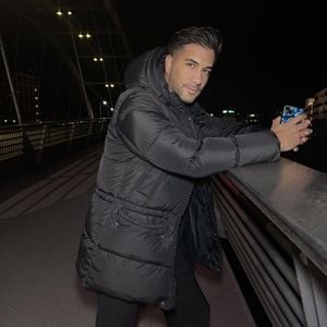 "Love Island"-Star Bucci Yok wurde aus Flugzeug geschmissen