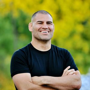 Versuchter Mord: Cain Velasquez kommt gegen Kaution frei!