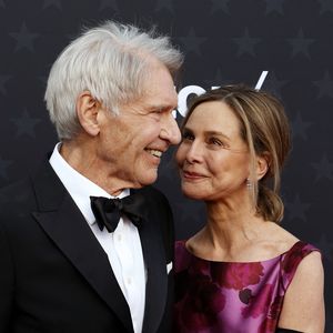 Harrison Ford ehrt auf Preisverleihung seine Frau Calista