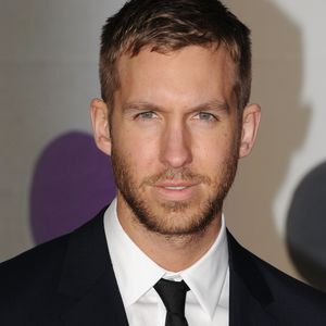 Taylor, wer? Calvin Harris liebt jetzt die Sängerin Tinashe!