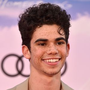 So sehr trauern die Fans um den verstorbenen Cameron Boyce!