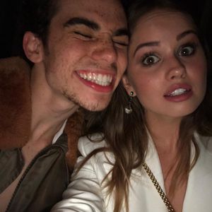 "Macht keinen Sinn": Debby Ryan trauert um Cameron Boyce