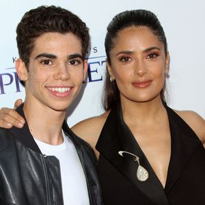 Tod ihres Filmsohnes: Salma Hayek gedenkt Cameron Boyce (†)