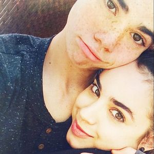 Seit Camerons Tod: Sofia Carson guckt seine Filme nicht mehr