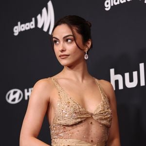 Camila Mendes akzeptiert Unvorhersehbarkeit vor Hochzeit