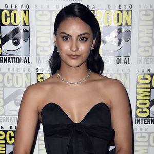 "Wie ein Fluch": Camila Mendes kämpft noch mit Essstörung