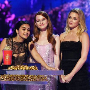 Nach Trennungen: "Riverdale"-Girls sind nun enger verbunden