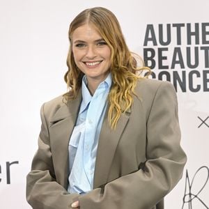 Das sagen die Fans zu Camille Razats "Emily in Paris"-Exit
