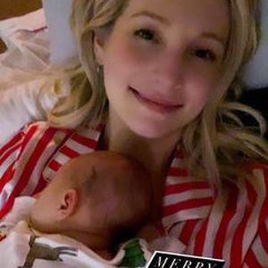 Kurz nach Geburt: Candice King postet neues Bild mit Baby!