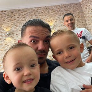 Seltene Einblicke: Capital Bra genießt Urlaub mit allen Kids