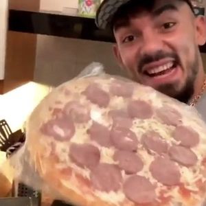Bratee und Pizza? Das kommt bei Capital Bra auf den Teller