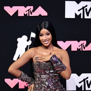 Saure Ananas: Cardi B enthüllt ihre seltsame Snack-Vorliebe