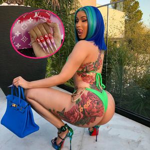 Rekordverdächtig: Cardi B zeigt ihre neuen Vuitton-Nägel