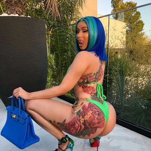 Trotz Kritik: Rapperin Cardi B wird versaute Songs schreiben