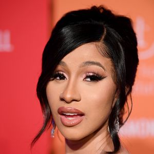Cardi B über zweite Geburt: "Ich habe so viel Blut verloren"