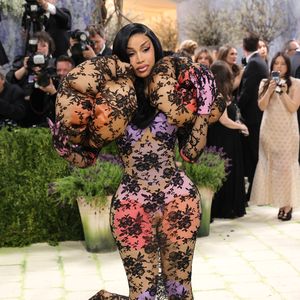 Unschuldig? Stefon Diggs' Kläger kritisiert Cardi Bs Aussage