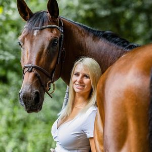 Reality-TV ade? Carina Spack wird Reitlehrerin in den USA