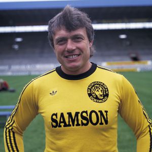 Ex-BVB-Trainer Carl-Heinz Rühl mit 80 Jahren verstorben