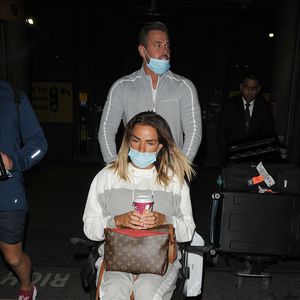 Erholt? Katie Price und Carl Woods sind aus Urlaub zurück!