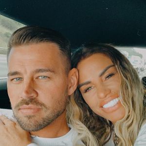 Videos geschickt: Geht Carl Woods Katie Price etwa fremd?